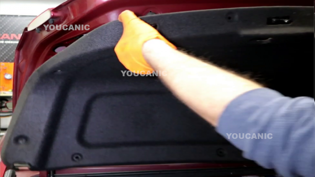 detach-panel