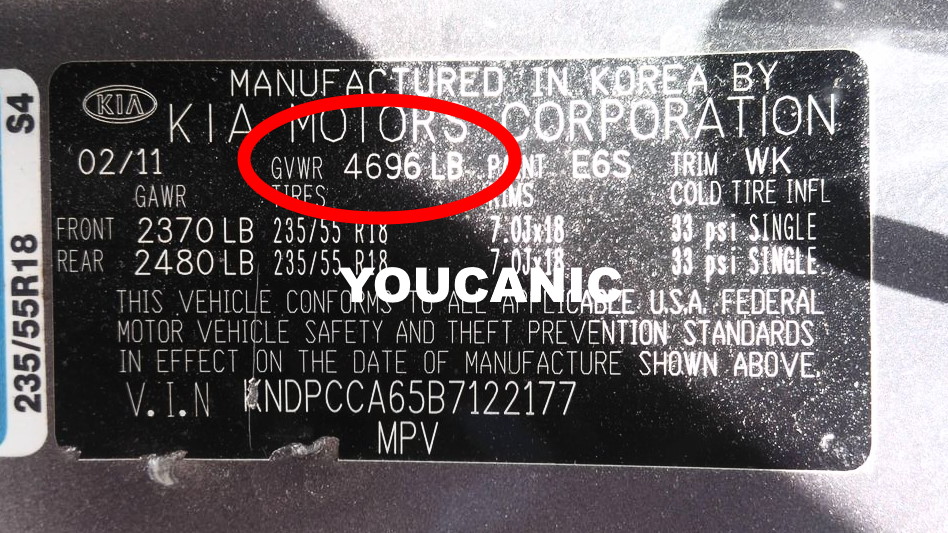 How much does a kia car weight