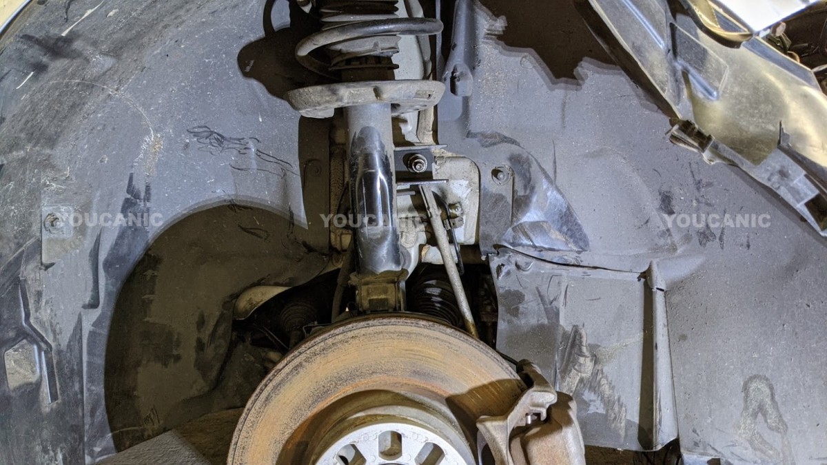 Symptoms of bad strut mount