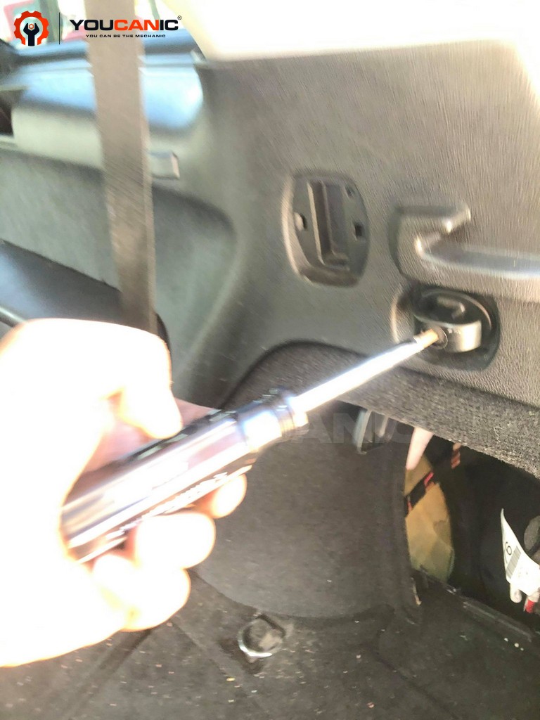 R-Class W251 Rear Shock Strut Replacement