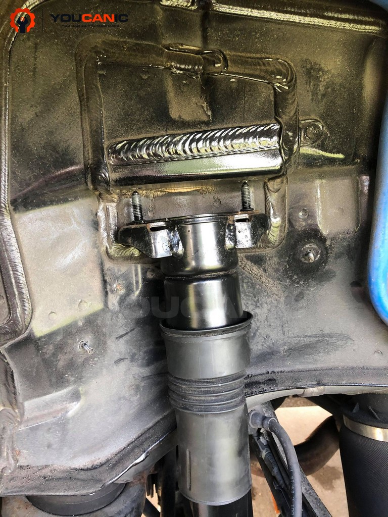 R-Class W251 Rear Shock Strut Replacement