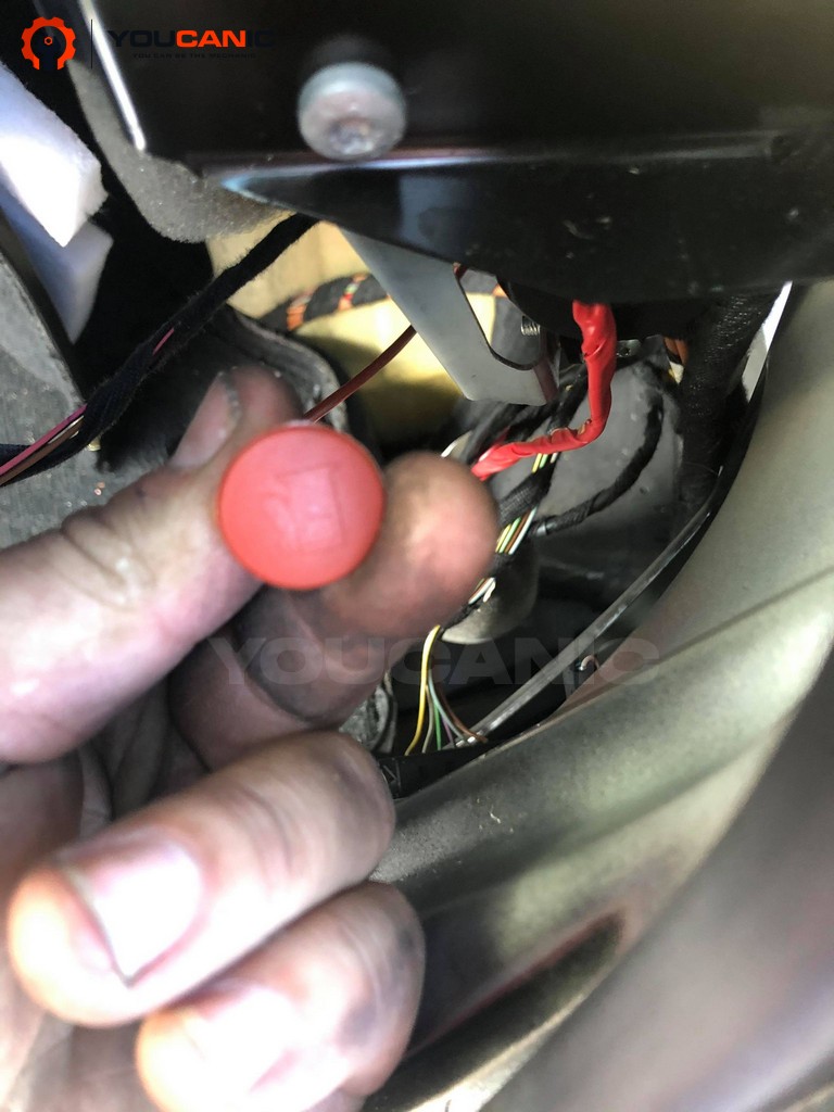 R-Class W251 Rear Shock Strut Replacement