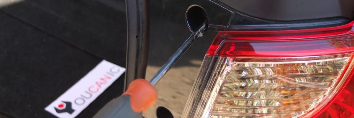 2010-18 Mazda 5 Brake Light Bulb Replacement