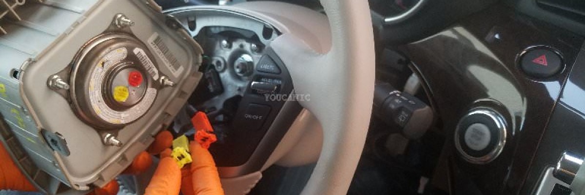 How to Replace Driver Steering Wheel Airbag on Nissan Quest