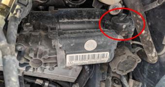 Mercedes Air Suspention Release Valve Problems and Replacement
