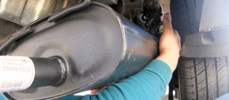 How to Replace Muffler Without Welding
