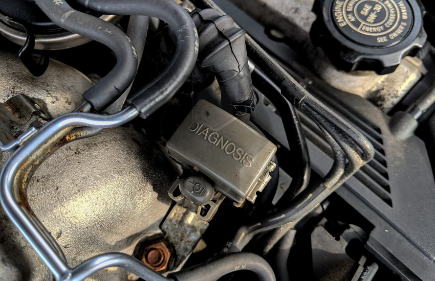 How to Read Toyota OBD Engine Codes without Scanner