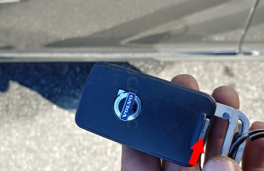 How to Unlock Volvo if Remote isn't Working Battery is Dead