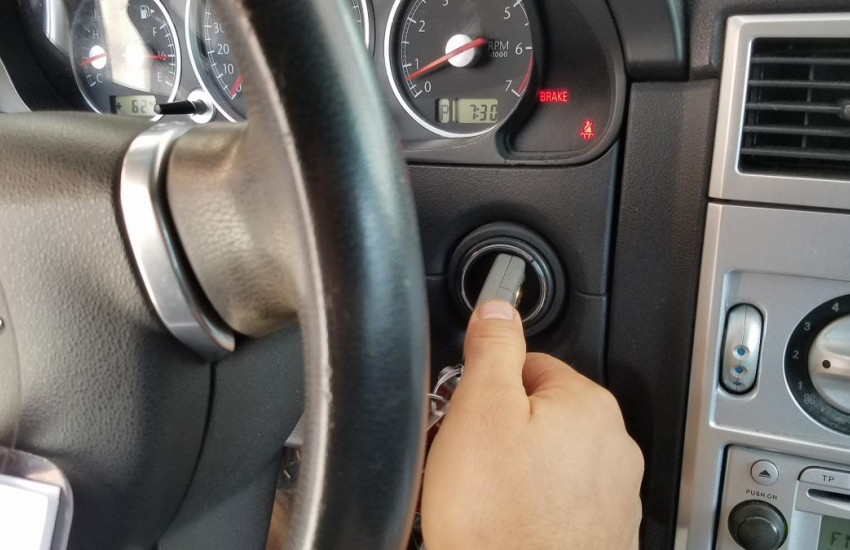 How to Reset Chrysler Crossfire Oil Service Reminder