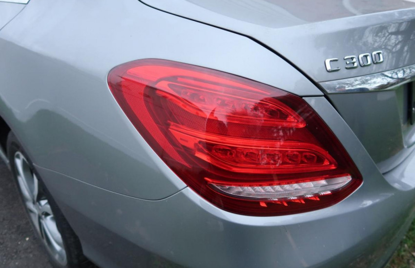 2015+ Mercedes-Benz C E S Class Tail Light Replacement