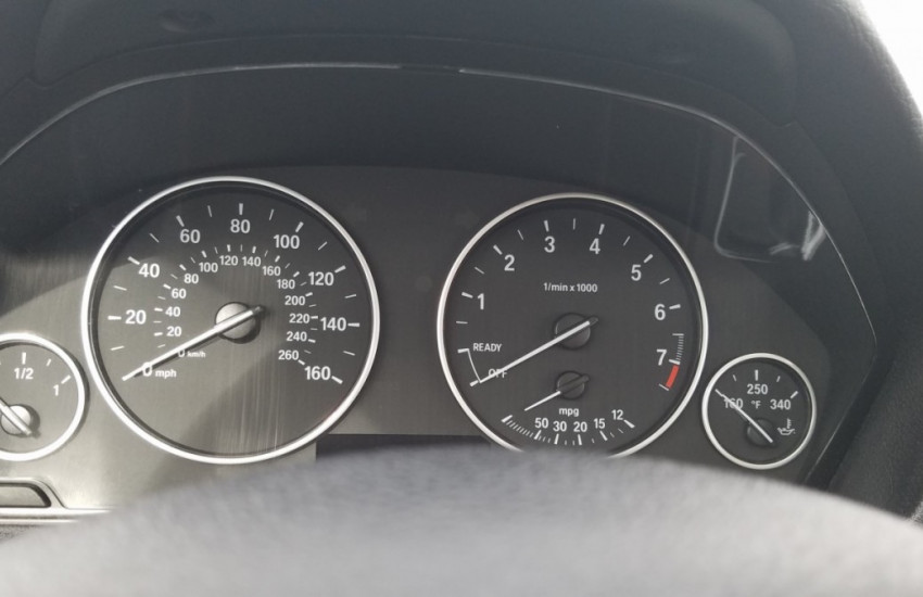 BMW Instrument Cluster Not Working - KOMBI Module