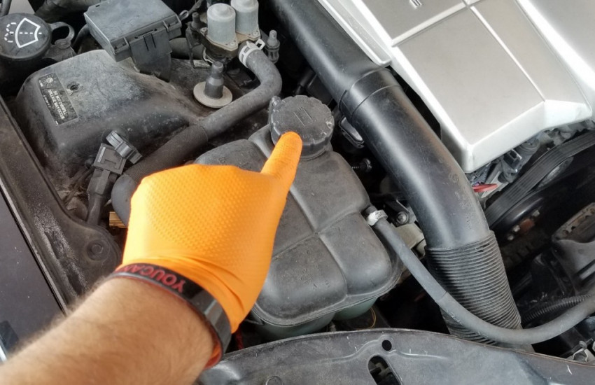 How to Add Antifreeze / Check Coolant Level on Chrysler Crossfire