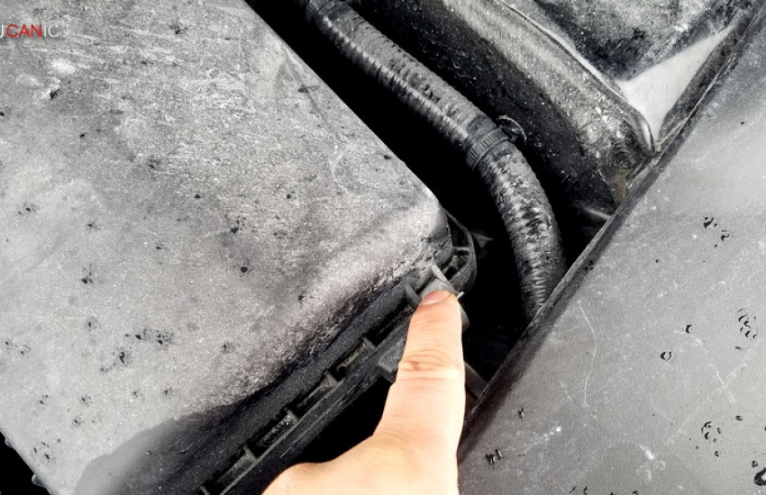 How to Change Acura Engine Air Filter