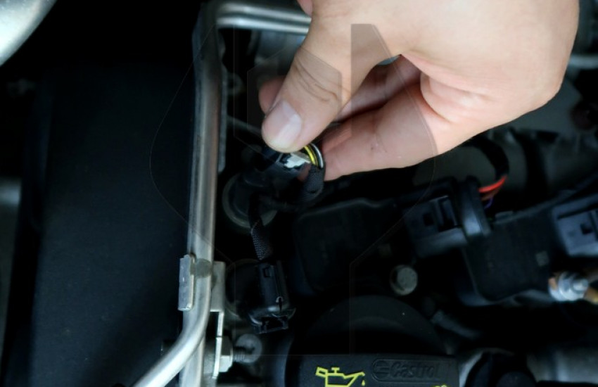 P1057 Code - Bank 1 Camshaft Adjustment Short To Open Circuit | Audi VW