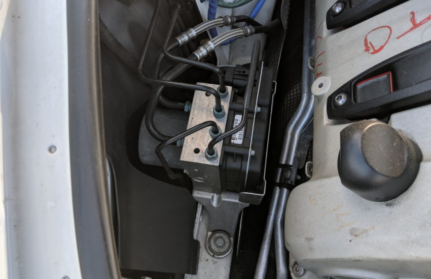 Troubleshooting Porsche ABS and PSM Problems