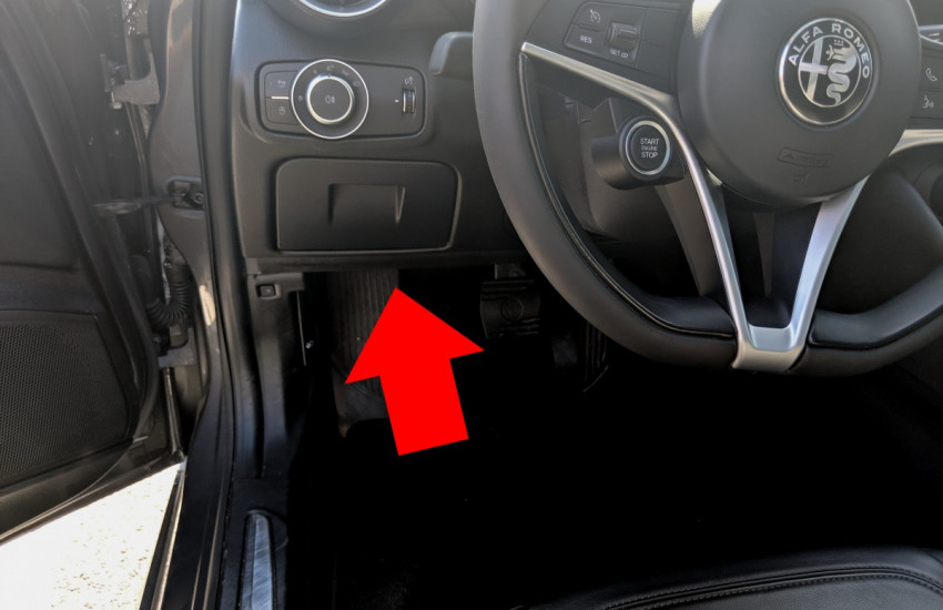 Alfa Romeo OBD2 Port Location