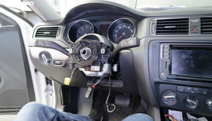 VW Clock Spring & Steering Angle Sensor Replacement