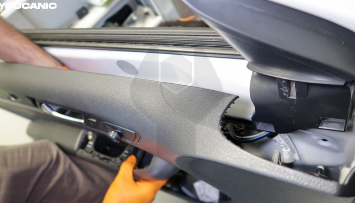 How to Remove Volkswagen Door Panel
