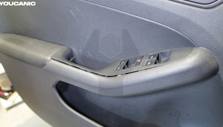 How to Change Volkswagen Window Switch