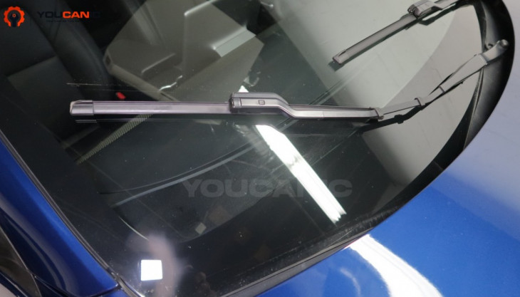 How to Replace Tesla Model 3 Windshield Wiper Blades