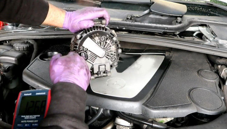 How to Test Alternator on a Mercedes-Benz