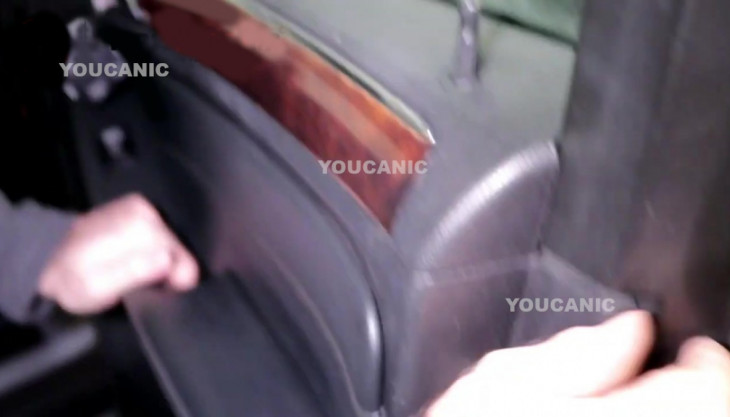 How to Install a Mercedes-Benz Door Panel
