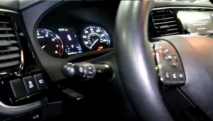 How to Reset a Mitsubishi Outlander Oil Service Reminder