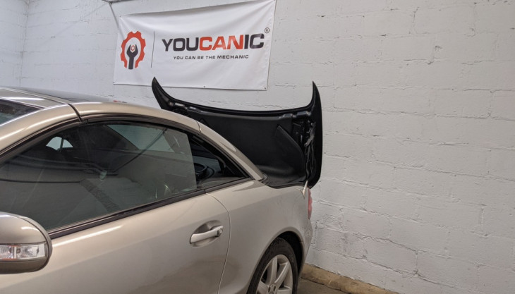 Mercedes-Benz SL Top Opens, Won't Close - Vario Roof