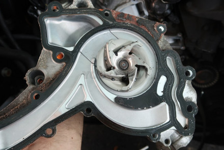 Mercedes-Benz Water Pump Replacement