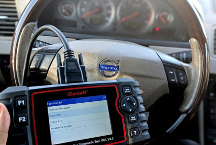 Troubleshooting Volvo ABS Light On | Anti-Skid Service Required Warning