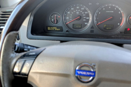Troubleshooting Volvo SRS Airbag Light Stays On