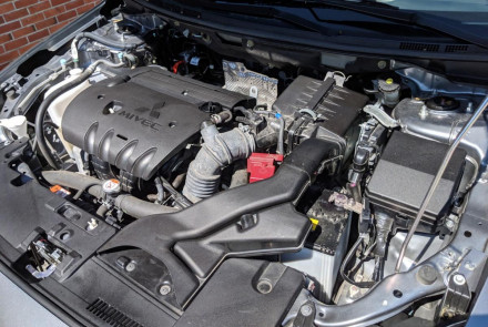 How to change the battery Mitsubishi Outlander 2013-2019
