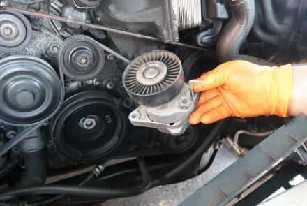 Mercedes-Benz Tensioner Replacement Guide