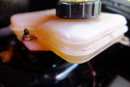 Mazda Add or Check Brake Fluid Level