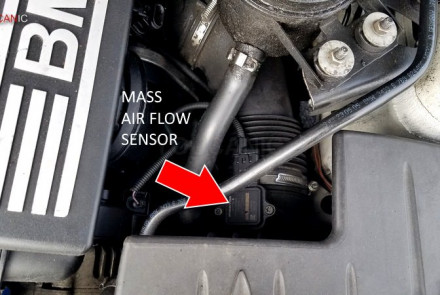 2004-2013 BMW 3-Series Mass Air Flow MAF Sensor Replacement