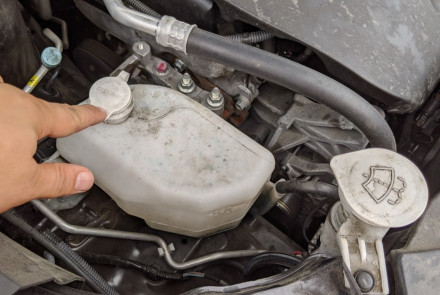 Mitsubishi Check Coolant Level or Add Antifreeze