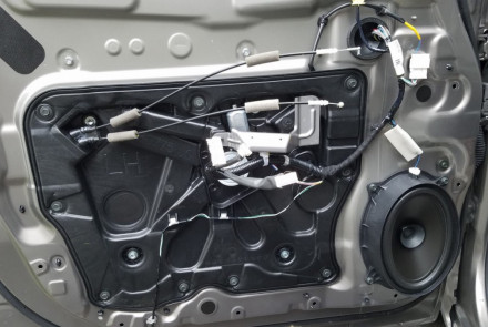 Nissan Window Regulator Replacement DIY