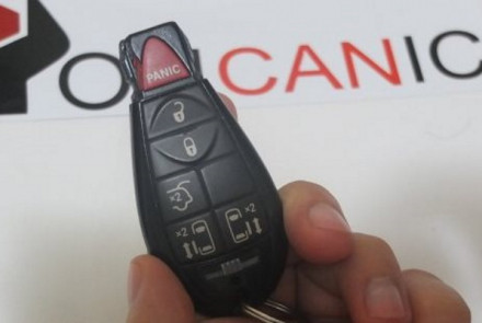Chrysler Key Fob Battery Replacement Instructions