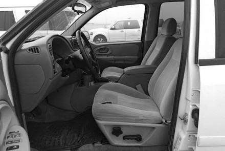 2002-2009 Chevrolet Trailblazer | GMC Envoy Fuse Box Location