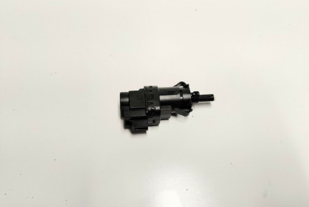 Volvo Brake Light Switch Symptoms | Replacement Guide