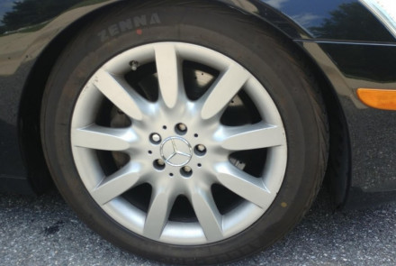 Mercedes-Benz S-Class W221 Front Brake Pads and Rotors