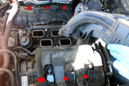 Chrysler Town & Country 3.6 V6 Engine Spark Plug Replacement Guide