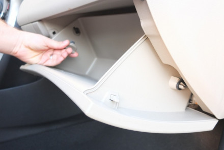 Hyundai Elantra Change Cabin Air Filter