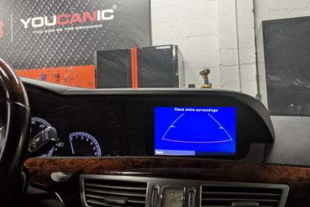 Mercedes-Benz Backup Camera Blue Screen