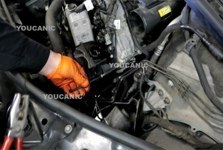 Mercedes-Benz Power Steering Reservoir Leak Fix
