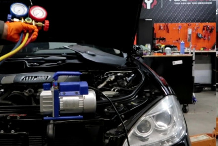 Charge Mercedes-Benz A/C with Refrigerant