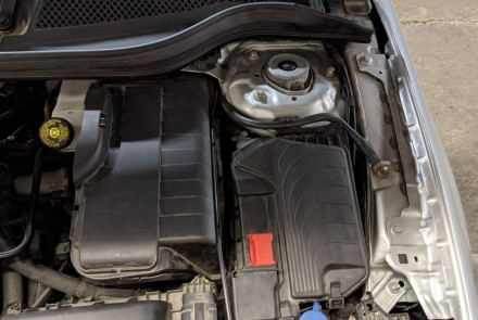 Mercedes-Benz Jump Start GLA-Class with Dead Battery