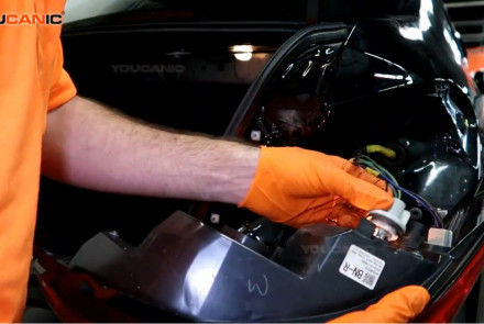Mitsubishi Mirage Back-up Reverse Light Bulb Replacement