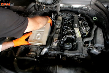 How to Replace Engine Air Filter on a Mercedes-Benz GLK250 BlueTec