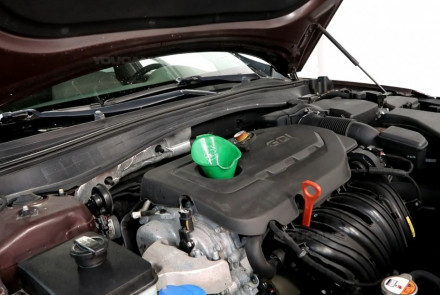 Check Oil Level & Add Engine Oil Kia Optima 2016-2020